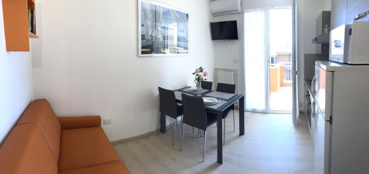 Residenza VerdeMare Misano Adriatico Exterior foto